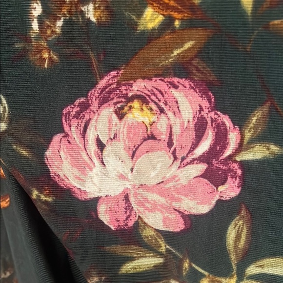 Zac & Rachel Green and Pink Flutter Sleeve Blouse inner tank top size S - Picture 10 of 12